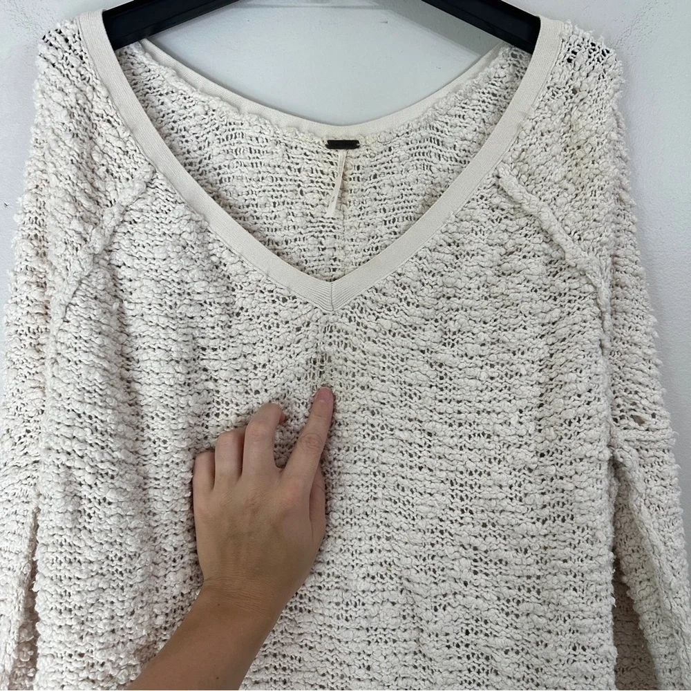Free People Songbird Ivory knit Pullover Sweater Medium